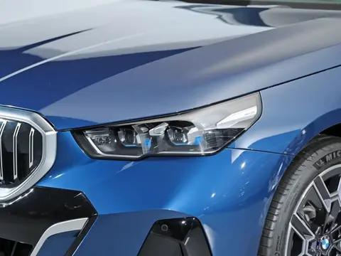 30万级豪华轿车新标杆！2025款宝马5系深度试驾