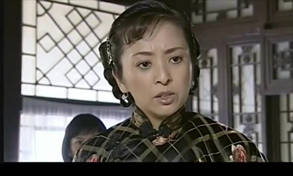 《大宅门》香秀誓死不交秘方，陈宝国江珊主演