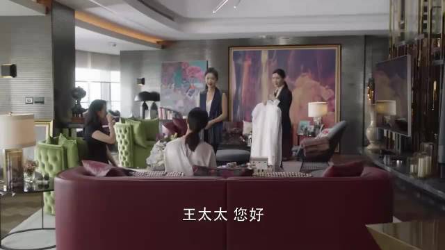 三十而已：空降兵不讲规矩，公然抢店长客人，销冠好心提醒却被怼 江疏影 童瑶