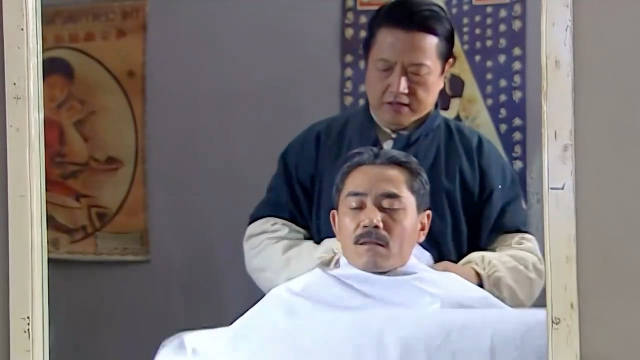 大宅门：申小青幽会被丈夫堵门，情人竟当面叫板金二，金二窝囊不敢报复