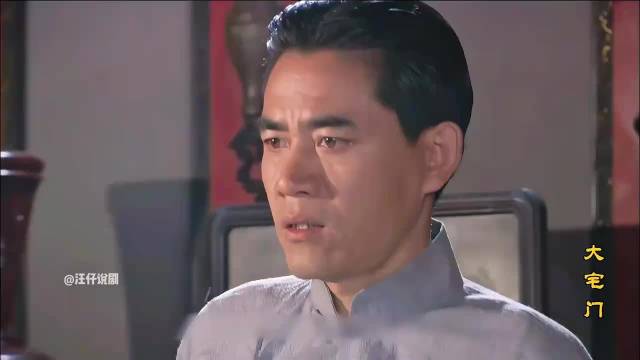 白景琦一棍子打断儿子白敬业的腿，但这孩子不打不成材.