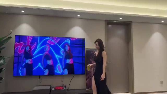 白素贞当年要是扭这么几下，法海连钵都送给她了