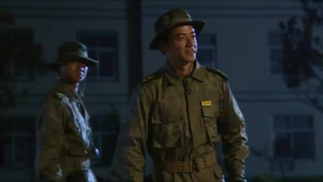 士兵突击：魔鬼教官没人性，士兵纷纷抗议，许三多天真以为有转机！