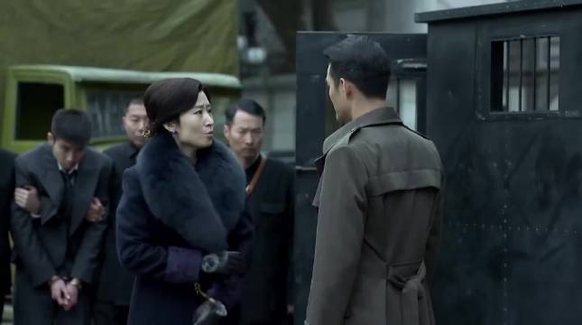 伪装者：大姐怒斥76号抓人，幕后大哥身份成谜，结局反转！