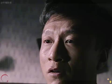 《潜伏》穆连成携款逃跑，峨眉峰秘密代号暴露.