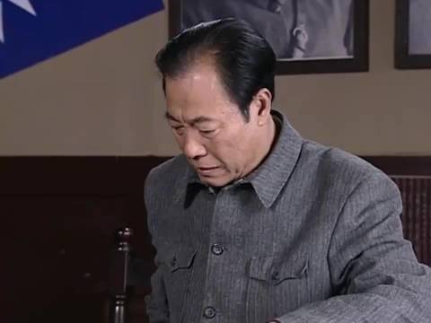 《潜伏》站长震怒，峨眉峰突现行动