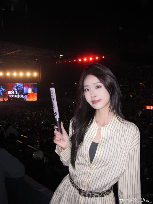 陶喆演唱会吵闹、英国寒冷、高跟鞋罚站成近日心得