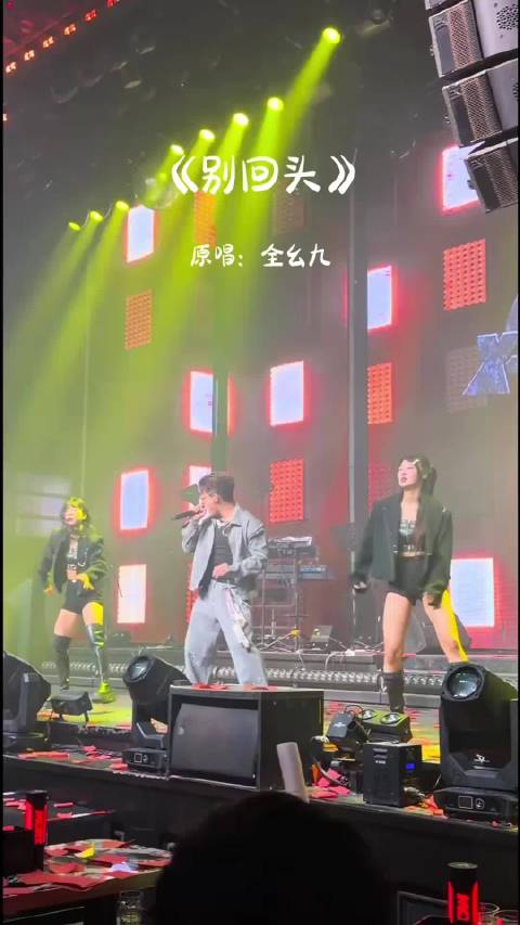 女性寻求灵魂伴侣，渴望理解与陪伴