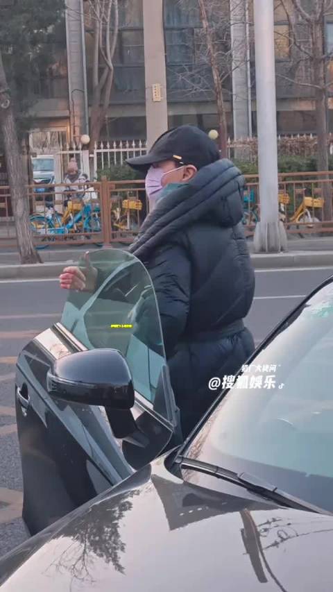 春晚真神归来！蔡明时隔6年现身春晚彩排