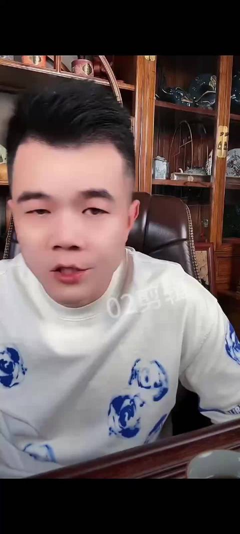 视频：辛巴赠奥迪A6实为一年使用权，小胖回应粉丝质疑