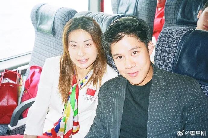 霍启刚公开个人财产，多项房产与郭晶晶共持