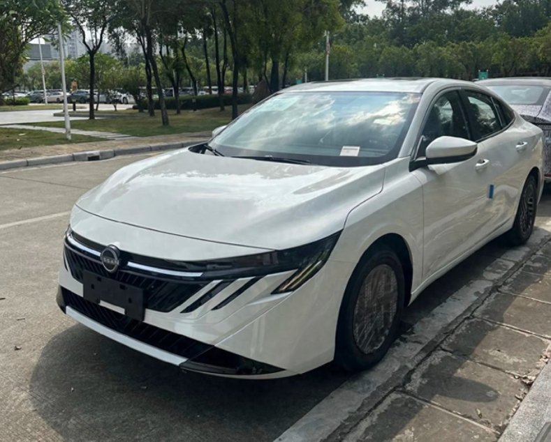 2026款轩逸实车曝光！1.6L动力不变，颜值大改能翻盘