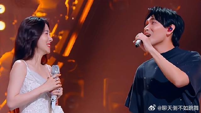 爷青回！张碧晨杨宗纬合唱《凉凉》，全场起立大合唱！