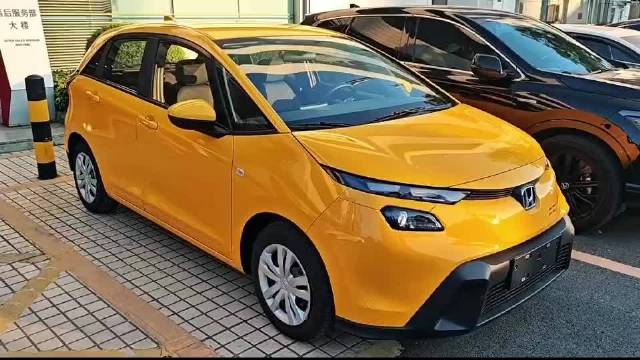 视频：改款飞度限量3000台1月15日上市，配分体大灯大屏中控