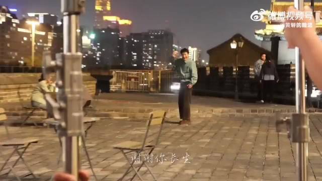 黄轩杀青旁白感谢走进角色生命