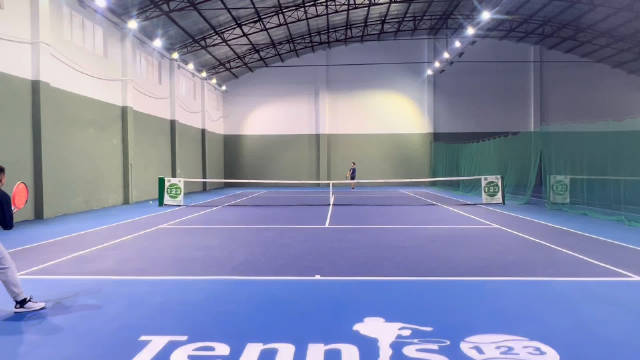 今天被小钢炮压着打