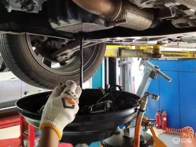 汽车保养秘籍：机油何时更换？揭示正确的公里数间隔！