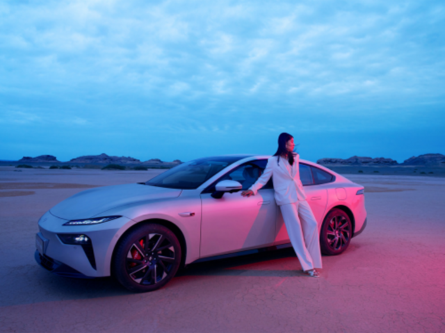 15万元以内新能源首购指南：2025年最值得入手的3款轿车！年轻人闭眼入不踩雷__南方+_南方plus