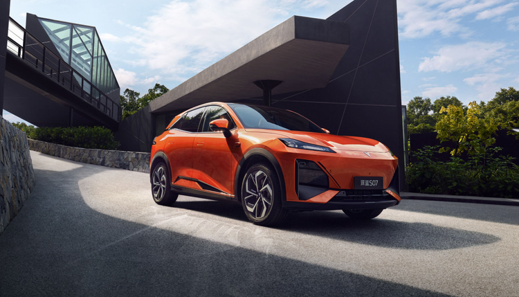 15-20万预算，想要高阶智驾+大五座SUV，这三款车值得考虑