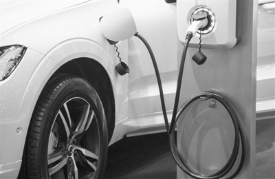 安全性是先进性的前提 新能源汽车电池升级“在路上”