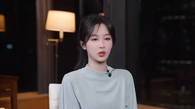 杨紫凭锦绣芳华获金莲花奖提名，影视票房累计超80亿