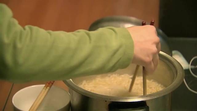 蜗居:为啥说一道“白水煮面”：暴露出海藻这张白纸已经被物欲污染了？