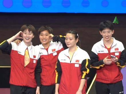 苏杯颁奖典礼现场，陈雨菲萌翻全场，甜美表现令人直呼心动