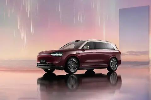 2025年最保值神车榜:第一名开一年只亏2万!特斯拉碾压BBA