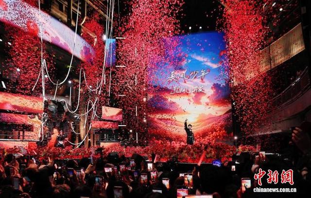 ͼΪ��ֳ������췽��ͼ