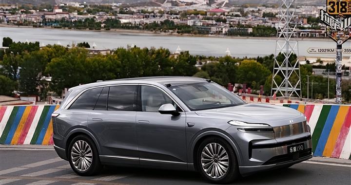 乐道成上海申花足球俱乐部官方合作伙伴：乐道L90担任球队座驾