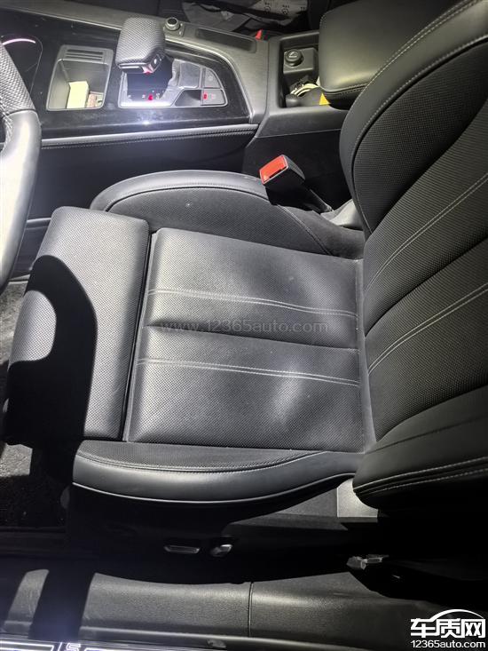 一汽奥迪A4L刹车异响 座椅鼓包 转向故障