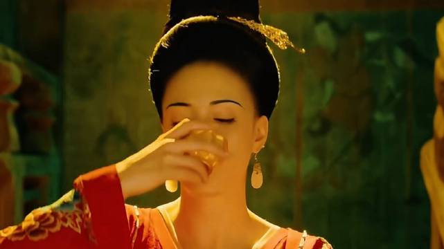 男子预知死亡却未料石棺憋死