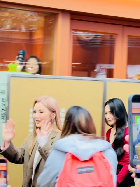 阿娇钟欣潼生日喜茶活动引粉丝请假围观