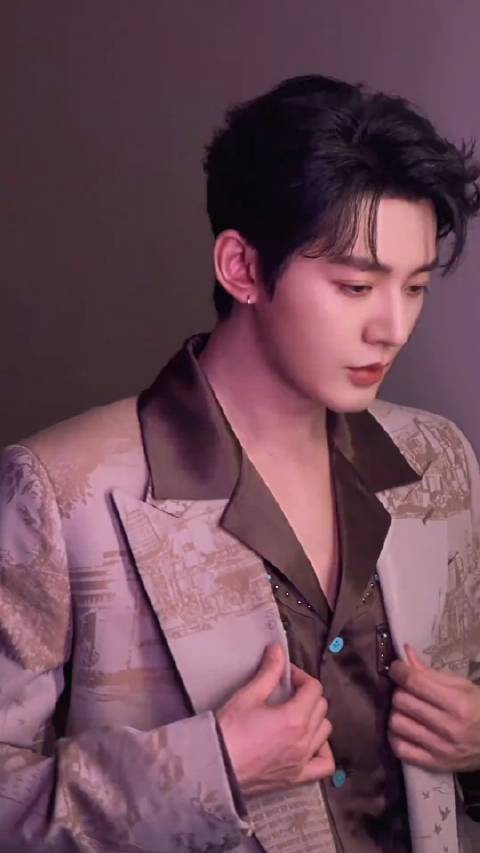 邓为多角色演绎引关注，殷戈止、殷沉璧等角色受热议