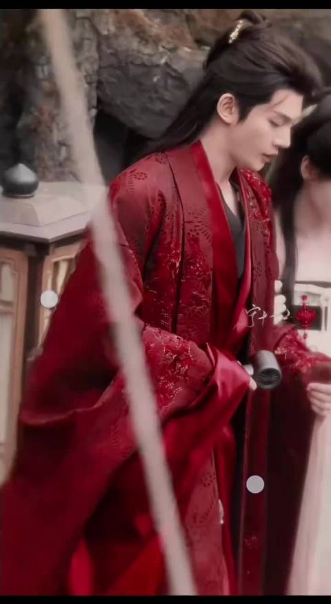 邓为殷戈止风月不相关，携手共度美好年华