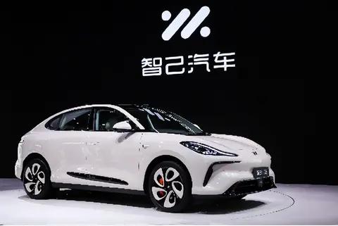 智己LS6：800V电压平台的升级之选