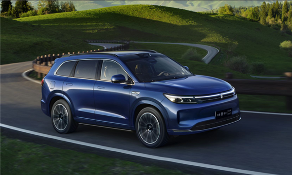 增程并不落后！8月销量翻倍：比插混还猛_新闻