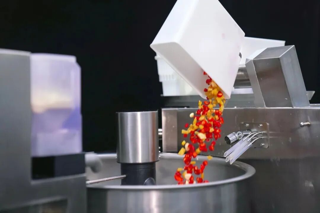 图片来源：厨纪AI炒菜机器人公众号