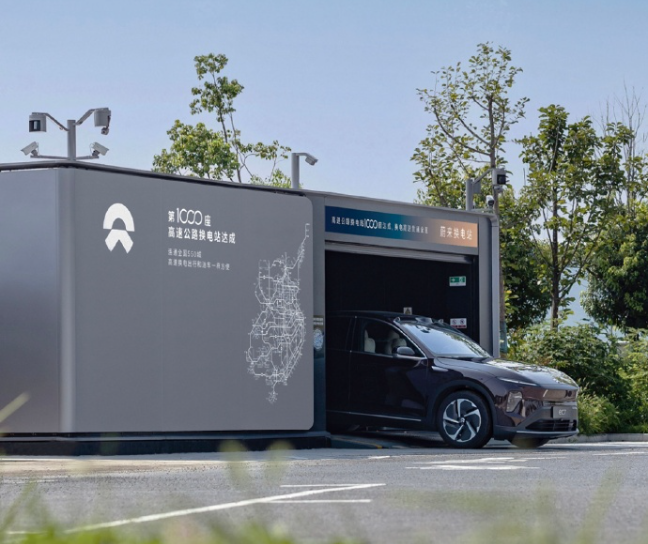 蔚来1000座高速公路换电站上线