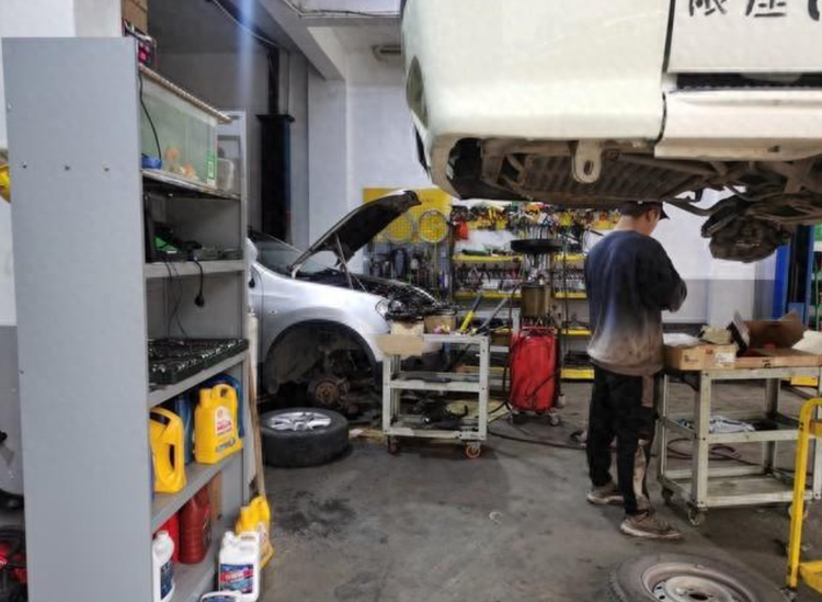 开车8年后，才知道保养不是勤换机油就可以的