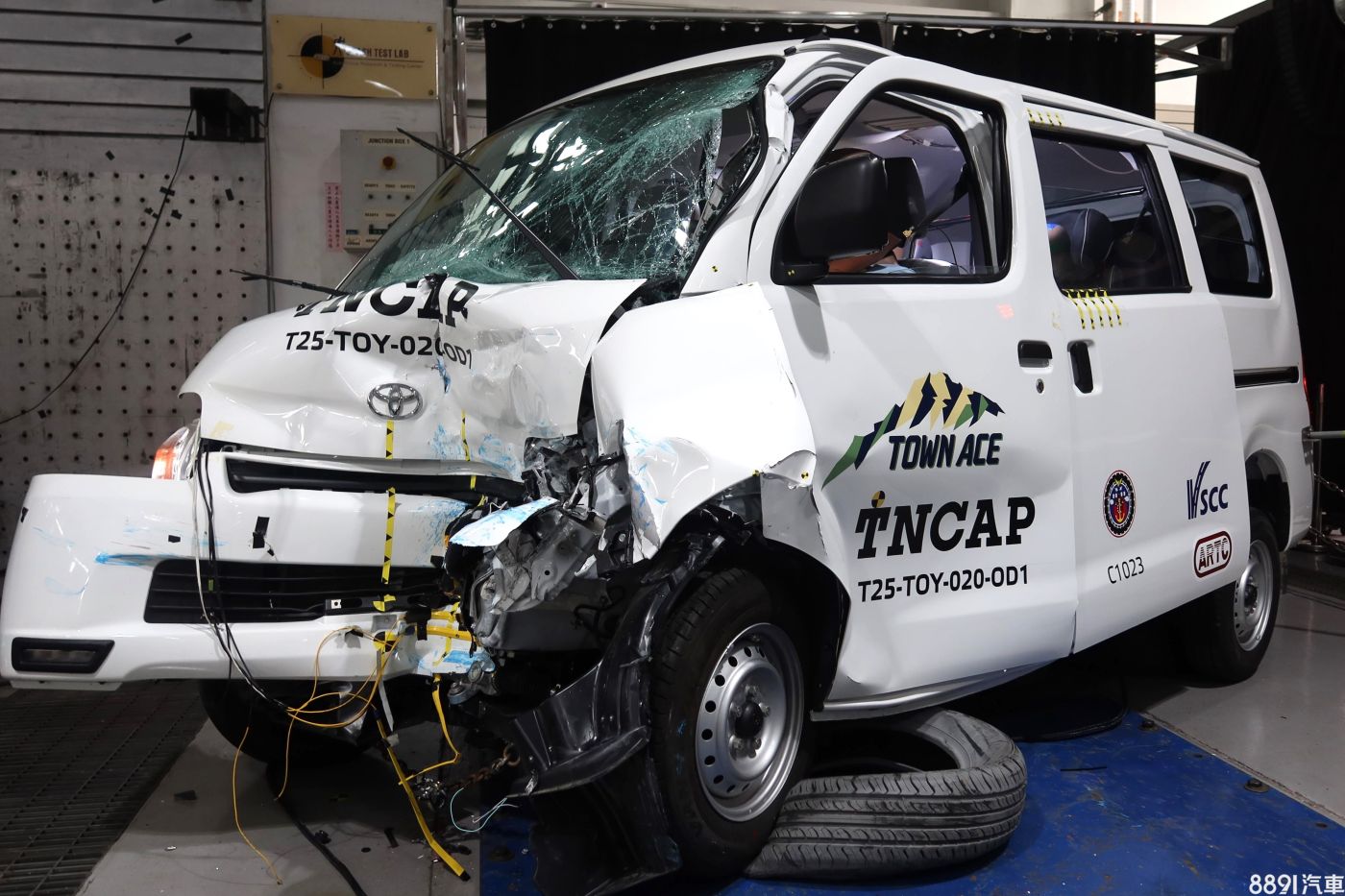TNCAP 2025第三季撞測出爐！Town Ace零星創紀錄、HS與RX皆五星|8891汽車