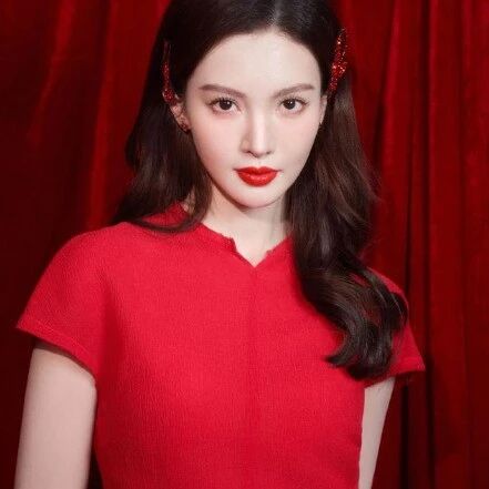 金晨疯狂恰烂钱？保剑锋把前妻害惨了？成毅被请去小黑屋喝茶？赵丽颖被缅北男友骗了？