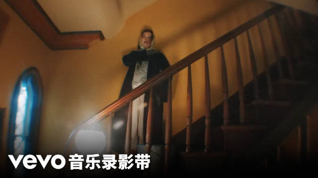 Mitski "Where's My Phone?" (官方音乐录影带) - PopLeading