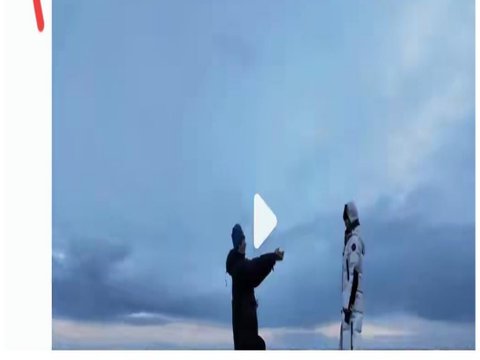 李雾是演的，孙丞潇来真的，向金莎求婚后海边又亲又抱，甜死个人