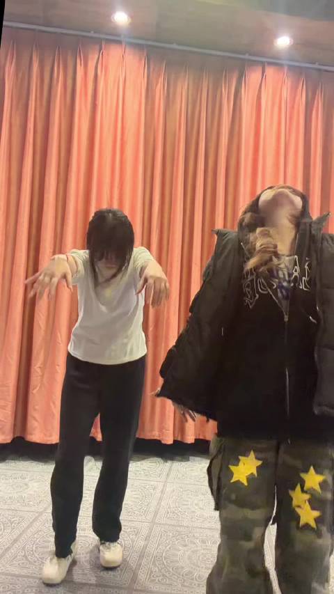 我反耳觉得很神圣