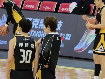 广东女篮展现卓越的新老传承体系