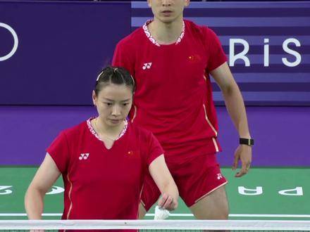 存在于巴黎夏日的那一缕红，炽热且充满朝气