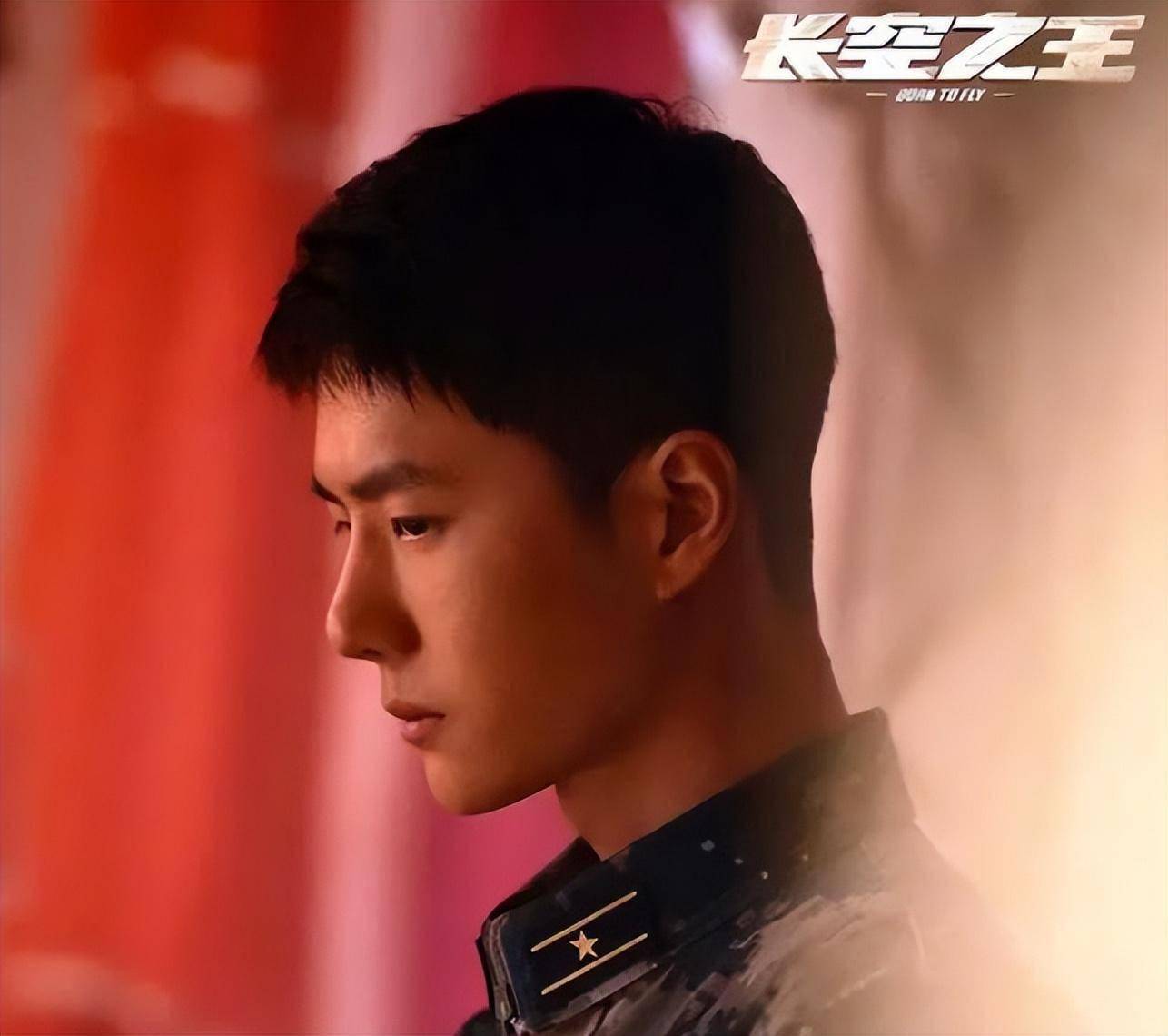 《长空之王》口碑票房双丰收，王一博演技获赞，男三号惊艳_电影_观众_剧情