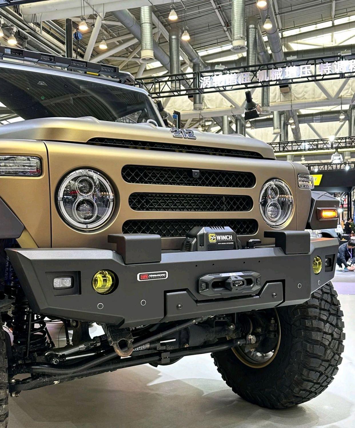 国产越野车的骄傲!重度改装212四驱越野车来啦