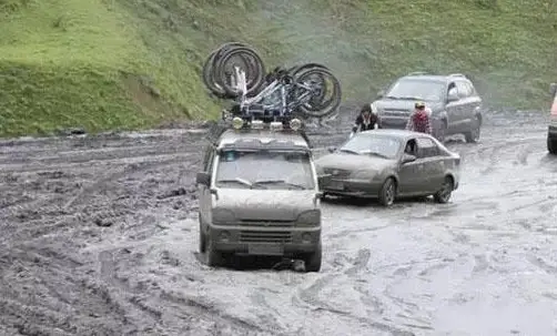 科普：汽车车身覆盖件的类型与强度，砸出坑来并不难_太平洋号